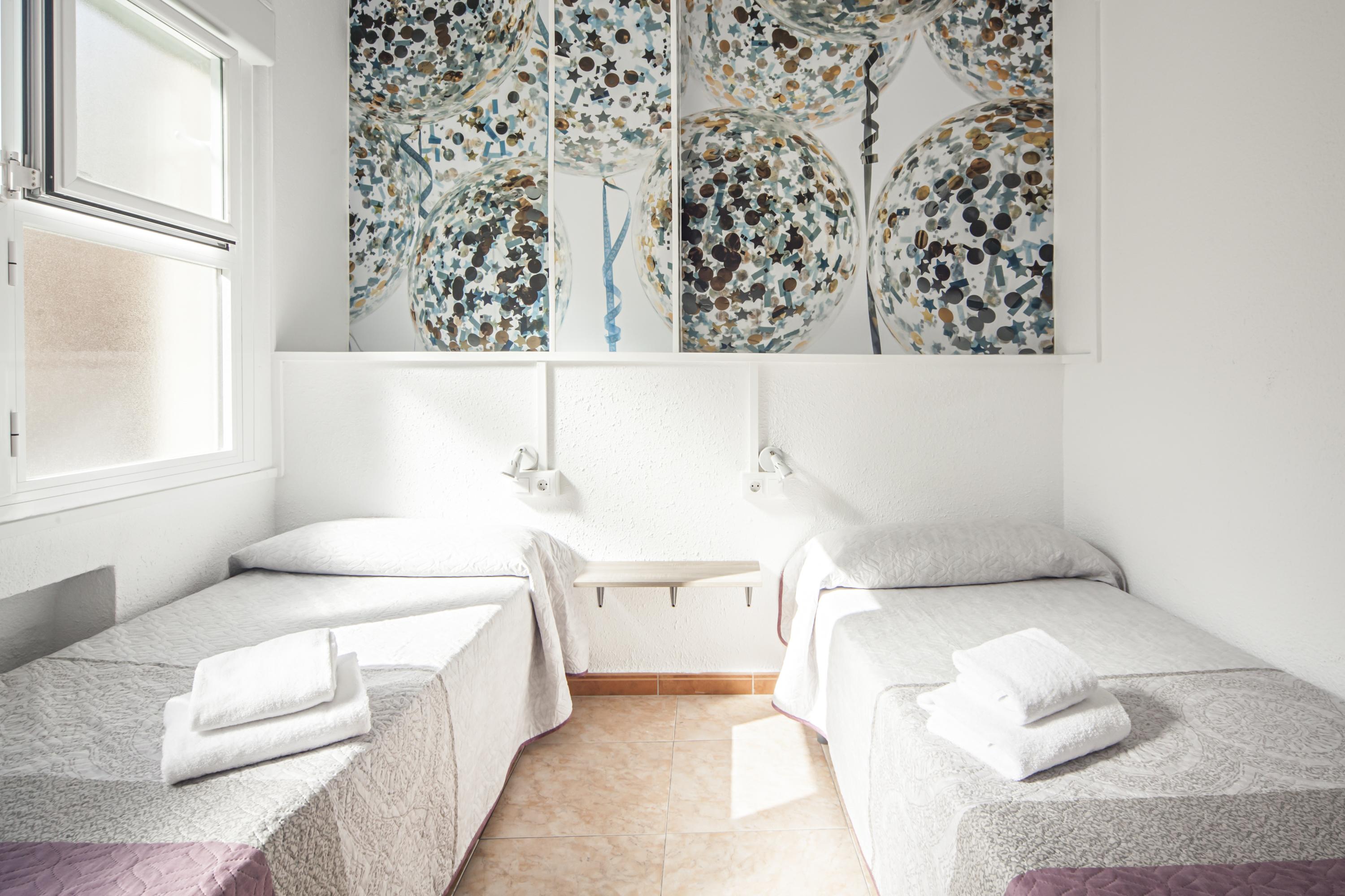Euromadrid Hostel Εξωτερικό φωτογραφία