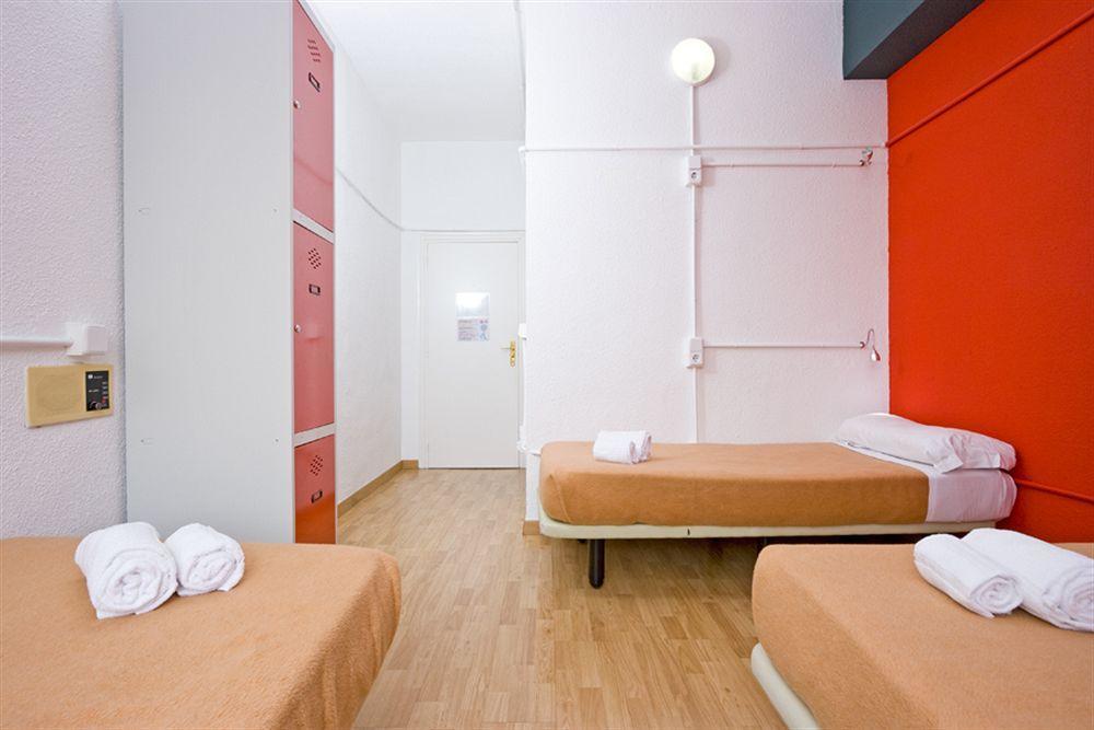 Euromadrid Hostel Εξωτερικό φωτογραφία