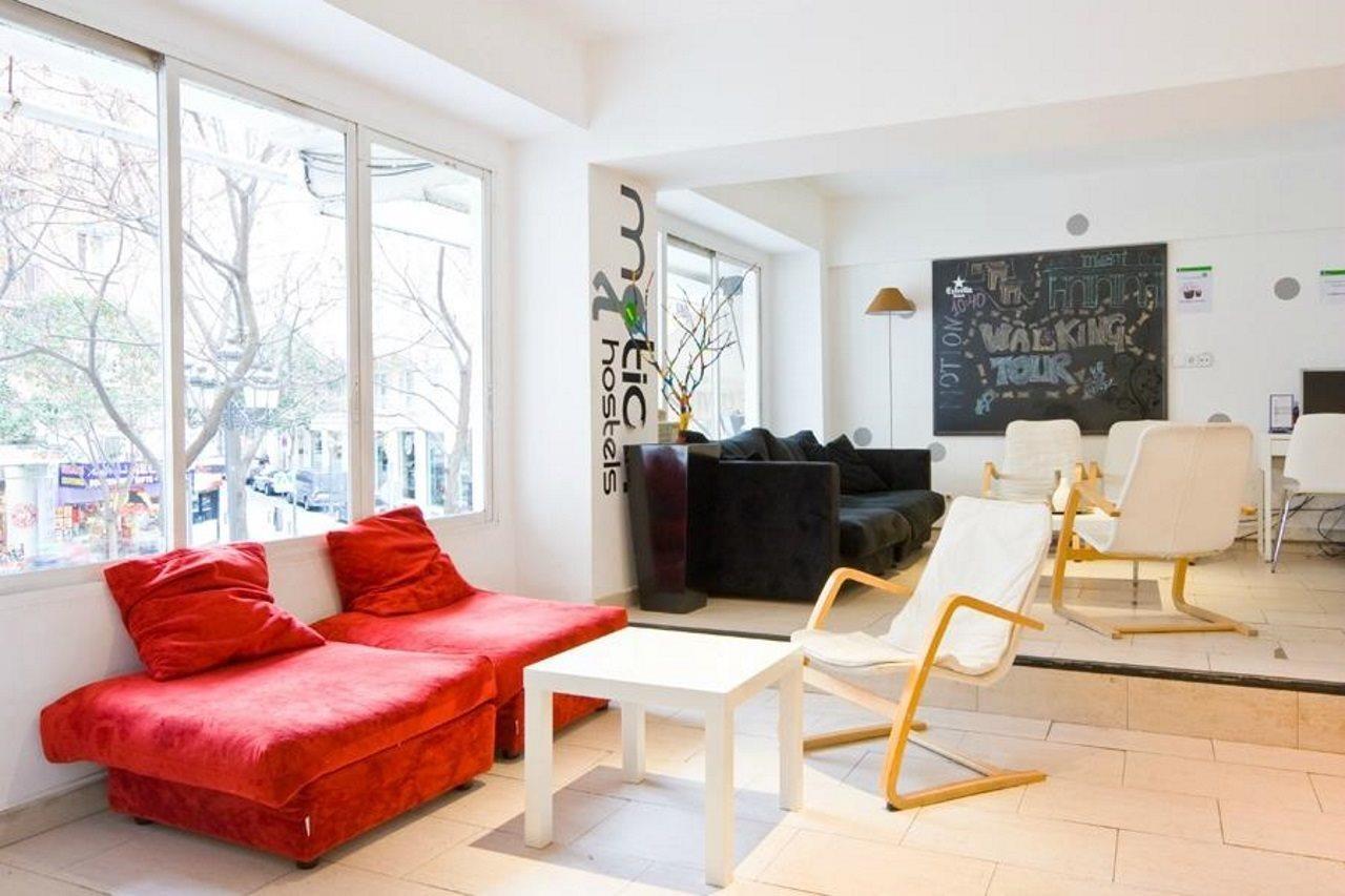 Euromadrid Hostel Εξωτερικό φωτογραφία