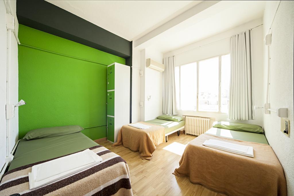 Euromadrid Hostel Εξωτερικό φωτογραφία