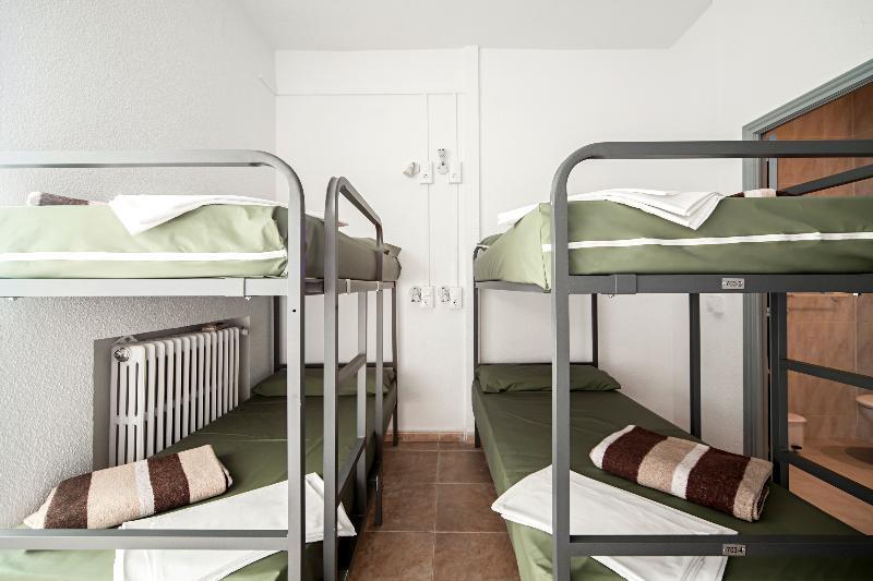 Euromadrid Hostel Εξωτερικό φωτογραφία
