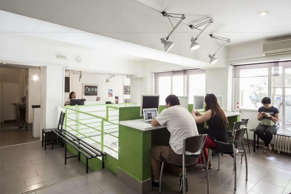 Euromadrid Hostel Εξωτερικό φωτογραφία