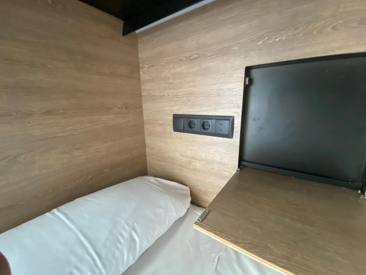 Euromadrid Hostel Εξωτερικό φωτογραφία